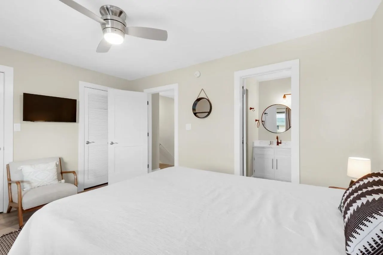 Apartment Sandprints E10 Destin