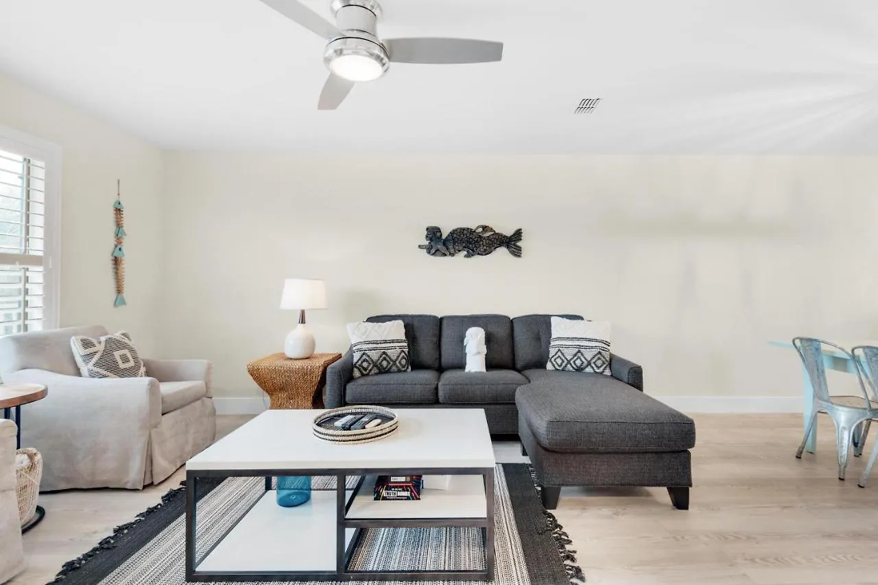 Apartment Sandprints E10 Destin