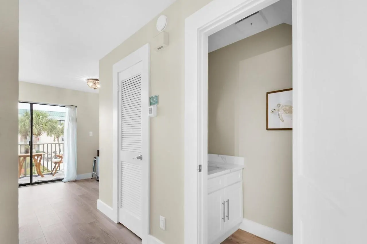 Apartment Sandprints E10 Destin